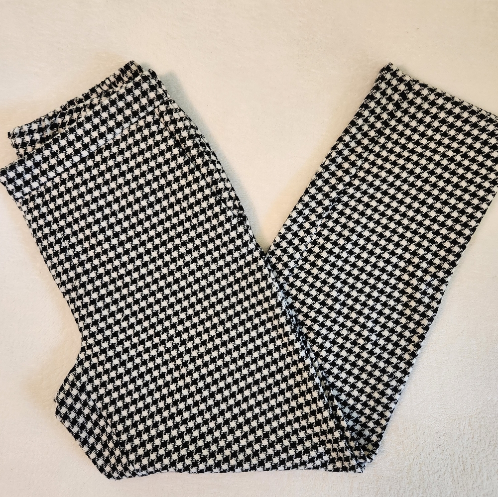 Like new Old Navy pull on dress pants